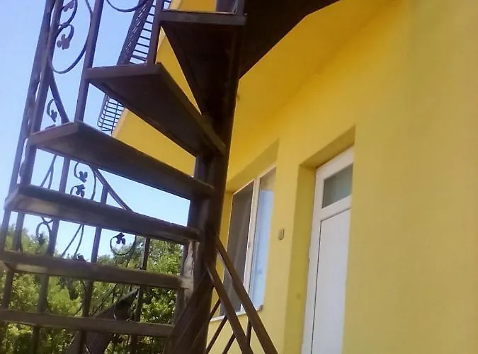 сириус Country house Sinemoretz